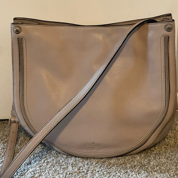 KATE SPADE ♠️ NEW YORK
Leather Shoulder Bag - Picture 1 of 8